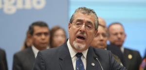 Presidente de Guatemala anuncia reforma para impulsar desarrollo en tierras comunales