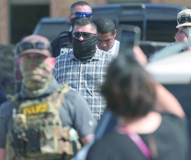 Elimina EU límites de edad para reclutar agentes de ICE