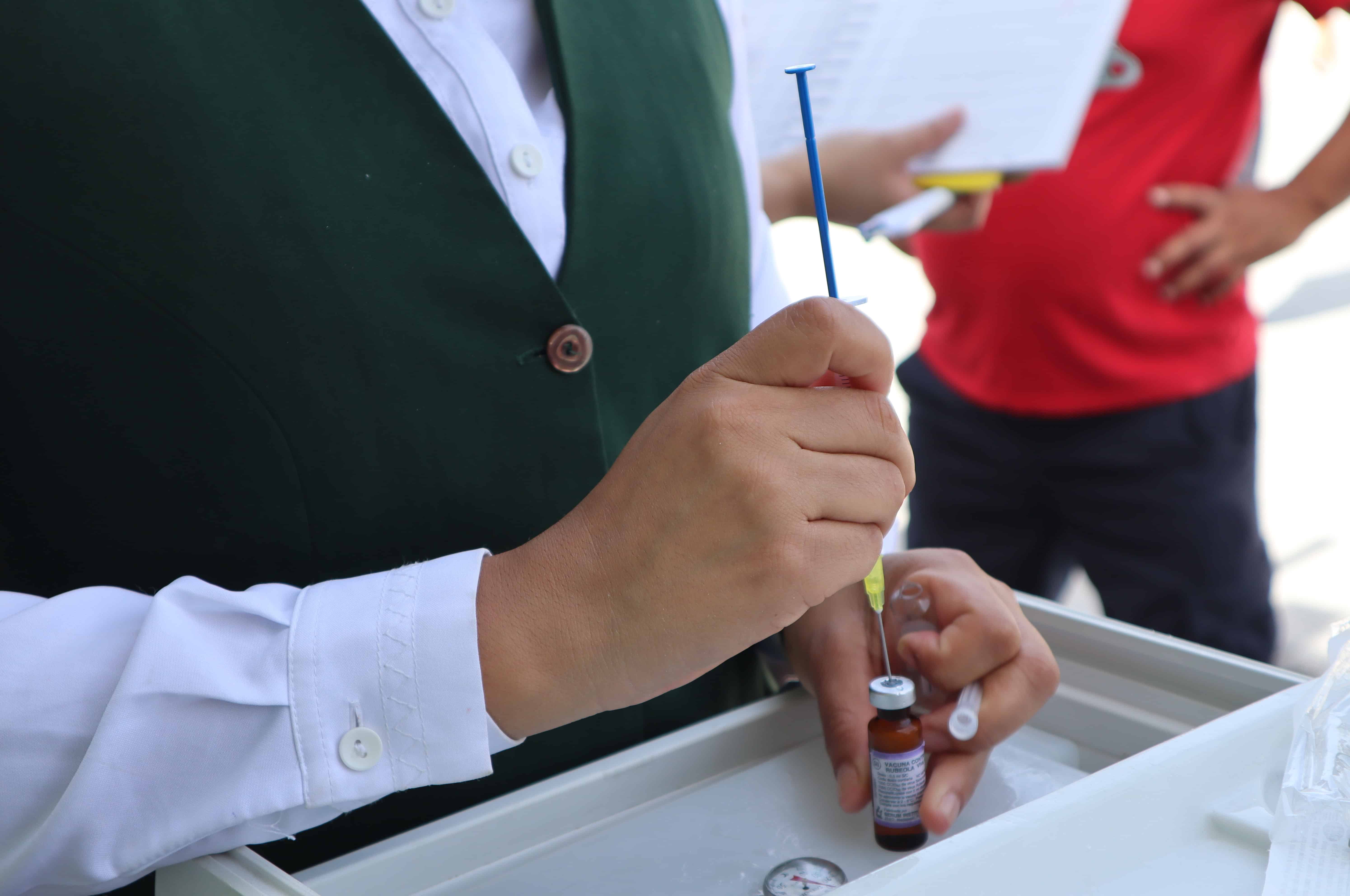 Avanza Vacunaci&oacute;n Intensiva