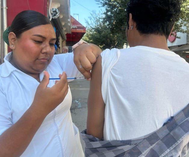 Inicia IMSS vacunaci&oacute;n masiva