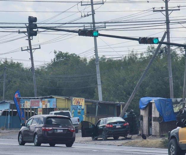 Semáforo vuelve a voltearse Semáforo vuelve a voltearse