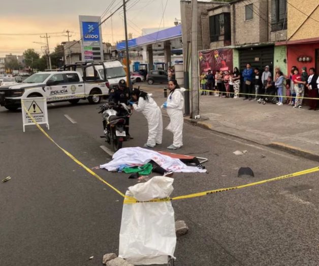 Trágico accidente de motocicleta en Iztapalapa deja una mujer fallecida