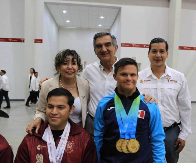 Reconoce gobernador a los j&oacute;venes tamaulipecos