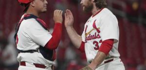 Doble de Brendan Donovan decide el triunfo de los Cardenales sobre los Rockies