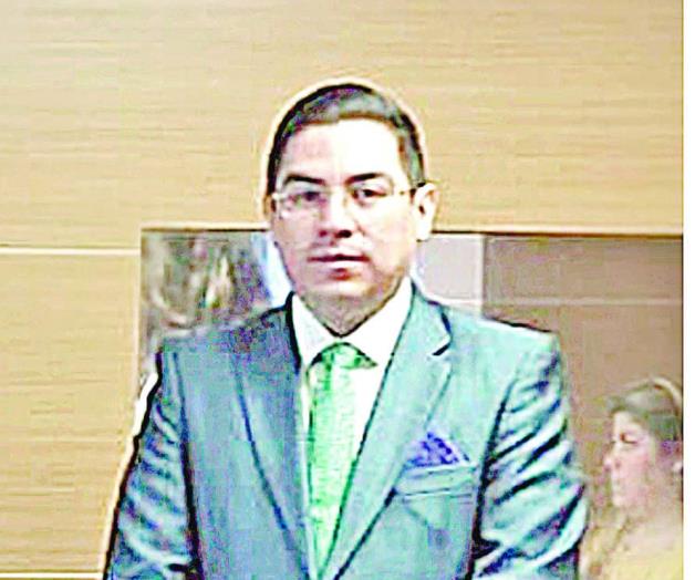 Exigen cesar a &acute;Lord relojes&acute;