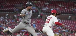 Willson Contreras lidera a los Cardinals antes de abandonar por lesión