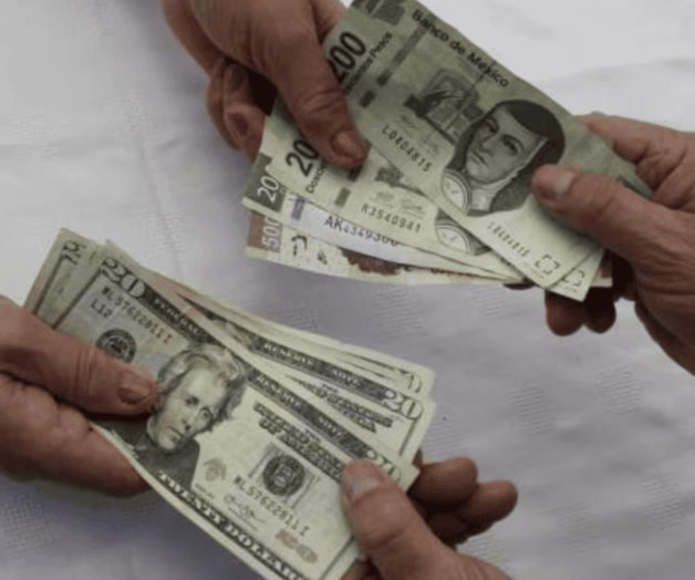 Peso es favorecido por el retroceso del d&oacute;lar