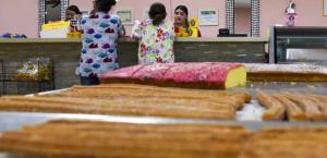 Pareja mexicana acusada por albergar trabajadores ilegales en su panadería