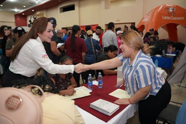 Asisten más de dos mil a Feria del Empleo en Nuevo Laredo