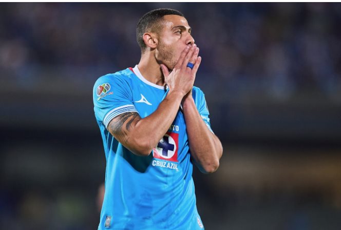 Cruz Azul exportar&iacute;a a joven promesa al extranjero