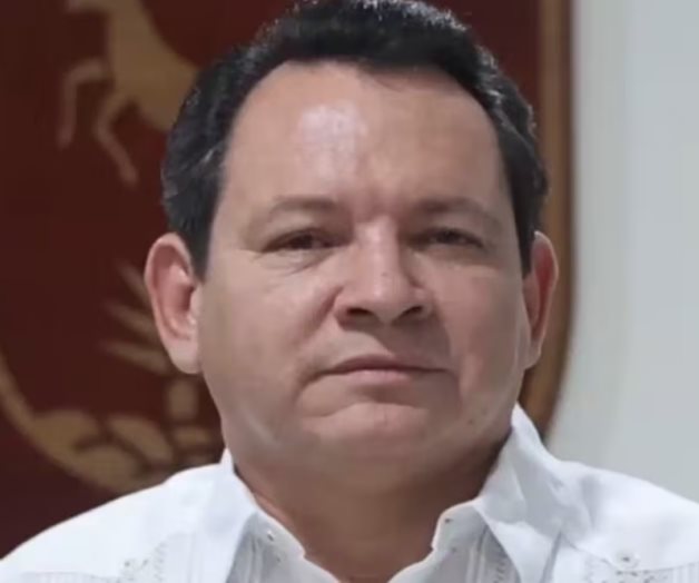 Gobernador Joaquín Díaz Mena acusa al PAN de oportunismo político en Yucatán Gobernador Joaquín Díaz Mena acusa al PAN de oportunismo político en Yucatán