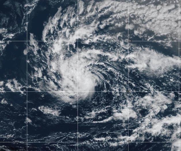 Advierten sobre fuertes lluvias y grandes olas por tormenta tropical Erin en el Caribe
