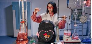 Kipling lanza colección Powerpuff Girls para niñas empoderadas