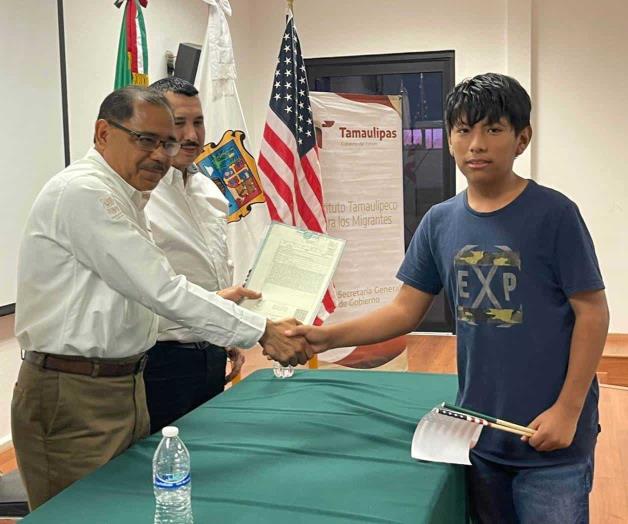 Otorga el Gobierno Estatal actas de doble nacionalidad