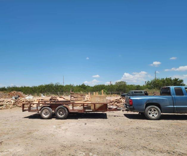 Apoyan a familias con madera