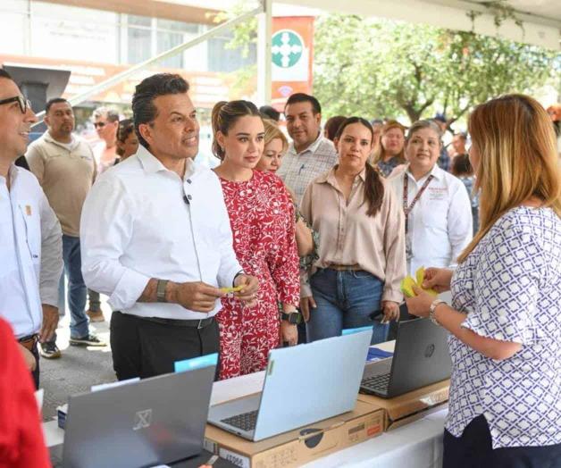 Inaugura Lalo Gatt&aacute;s Feria de Regreso a Clases 2025