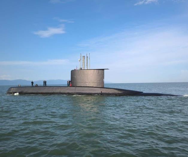 Sorprende submarino en Puerto Vallarta