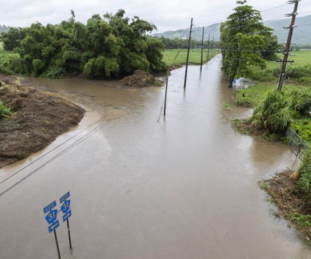 Hurac&aacute;n se fortalece a categor&iacute;a 3 mientras impacta Puerto Rico