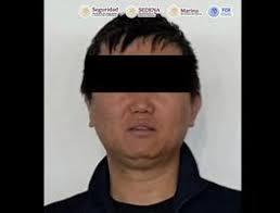 Brother Wang se fuga y desactiva su brazalete de localización
