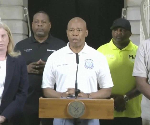 Mueren 3 personas en tiroteo en club de NY