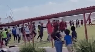 Equipo calor escenificó un zafarrancho contra adolescentes