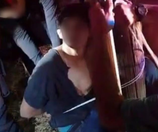 Hombre rescatado por polic&iacute;as en Kanas&iacute;n tras amenaza de linchamiento