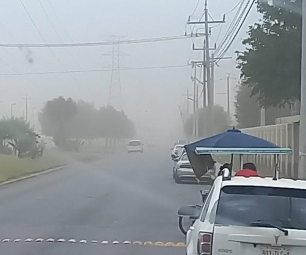 Causa fuertes vientos caos y destrucci&oacute;n