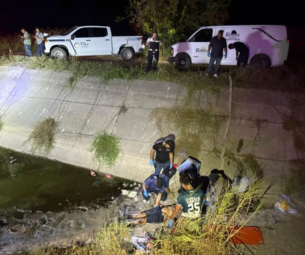 Mujer muere y tres resultan lesionados en volcadura en R&iacute;o Bravo