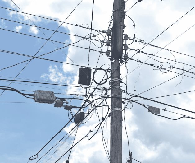 Se incendia poste en la colonia Juárez Se incendia poste en la colonia Juárez