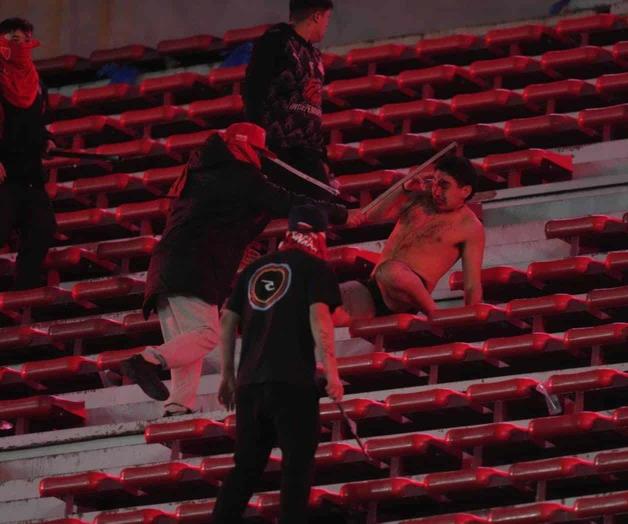 CONMEBOL definir&aacute; futuro de serie Copa Sudamericana tras disturbios en Independiente