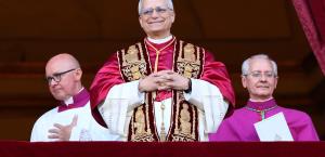 El primer viaje internacional del papa León XIV podría ser a Líbano, según un cardenal