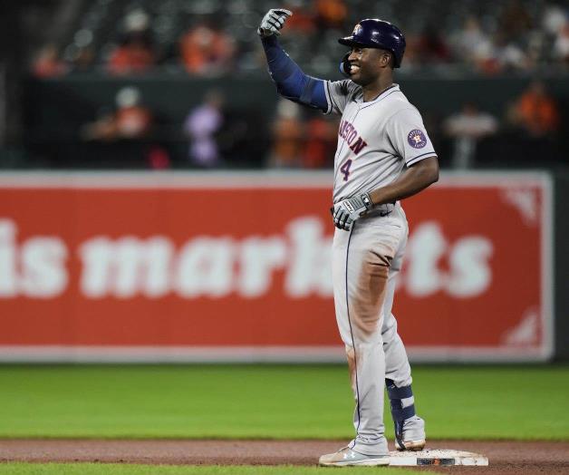 Walker y Díaz conectan HR en triunfo de Astros Walker y Díaz conectan HR en triunfo de Astros