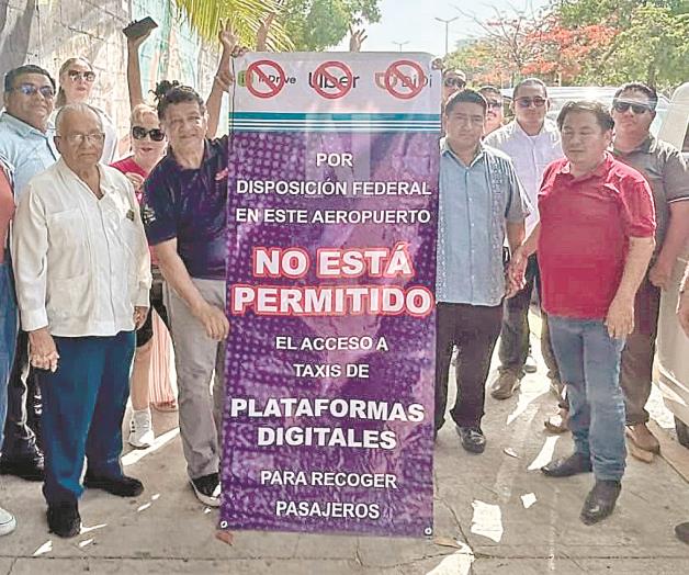 Marchan contra Uber en Canc&uacute;n