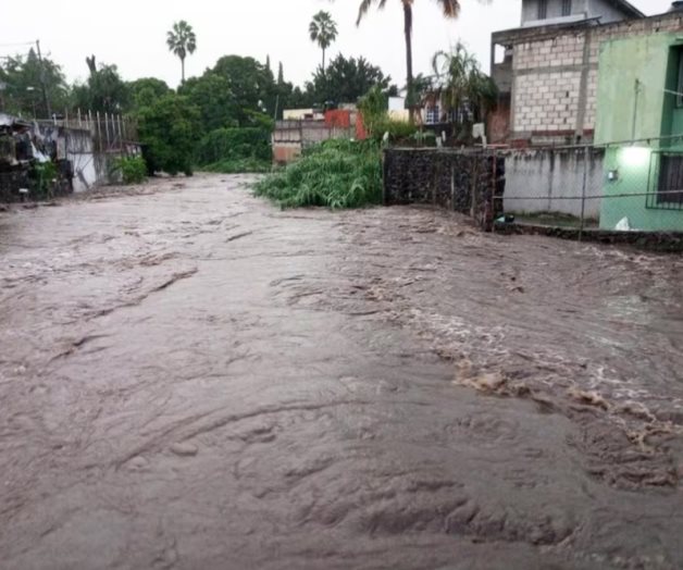 Lluvias provocan da&ntilde;os en viviendas de Cuernavaca y Jiutepec