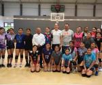 Agradecen a Cecy Ríos, por impartir clínica de voleibol