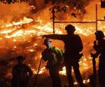 Bombero fallece combatiendo incendio en Montana