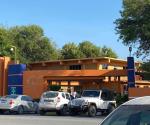 Roban partes a vehículos en preparatoria