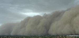 Impactante tormenta de polvo azota Phoenix