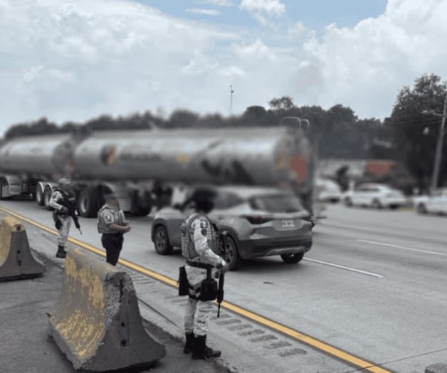 Manifestantes retiran bloqueo en autopista M&eacute;xico-Quer&eacute;taro