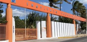 Trabajadores del ITI declaran paro laboral en segundo día de clases