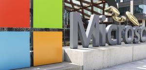 Manifestantes ocupan oficina de presidente de Microsoft en protesta por nexos de empresa con Israel