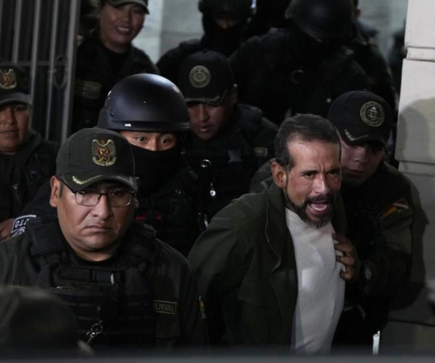 Justicia de Bolivia ordena excarcelación de suspendido gobernador y líder opositor Camacho Justicia de Bolivia ordena excarcelación de suspendido gobernador y líder opositor Camacho