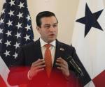 Embajador de EEUU respalda a grupo de diputados panameños que se suman a alianza inquieta por China