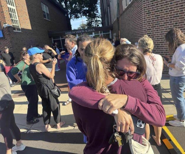 Minneapolis: tiroteo en escuela católica deja 3 muertos, incluido el agresor, y 17 heridos Minneapolis: tiroteo en escuela católica deja 3 muertos, incluido el agresor, y 17 heridos
