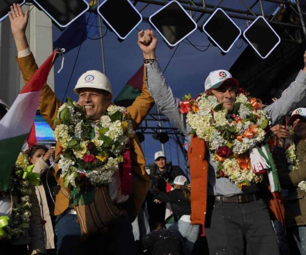 Tribunal Electoral oficializa balotaje entre centrista Paz y derechista Quiroga en Bolivia Tribunal Electoral oficializa balotaje entre centrista Paz y derechista Quiroga en Bolivia