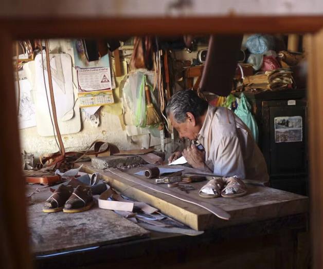 México cierra la puerta al calzado extranjero sin impuestos: buscan reactivar la industria nacional México cierra la puerta al calzado extranjero sin impuestos: buscan reactivar la industria nacional