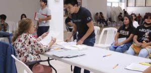 Convoca el Estado registrarse  para una beca universitaria
