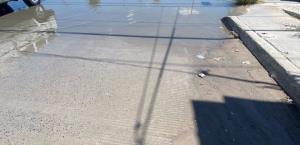 Se quejan de fugas de aguas residuales en la Colosio