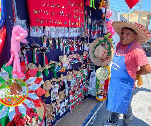Aparecen vendedores de productos patrios Aparecen vendedores de productos patrios