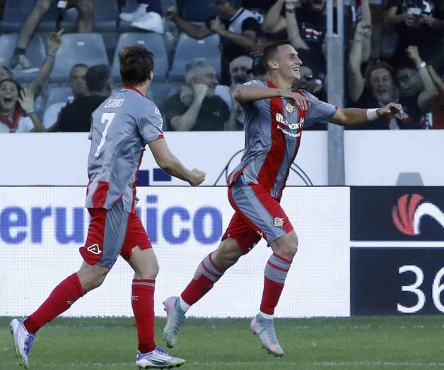 AC Milan finalmente gana y Cremonese se mantiene perfecto en la Serie A AC Milan finalmente gana y Cremonese se mantiene perfecto en la Serie A